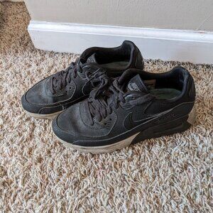 Nike Air Max Black Sneakers Sz 7